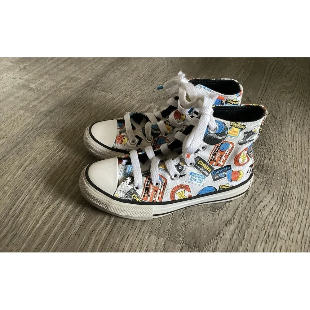Converse Youth Size 11 All Star Jump Ball High Top Sneakers Chuck Taylor 672449C
